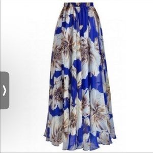 Chicwish maxi floral skirt NWT